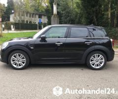 Mini Countryman 02/2018 Essence